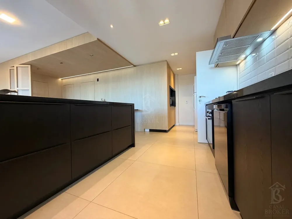 Apartamento, 3 quartos, 160 m² - Foto 1