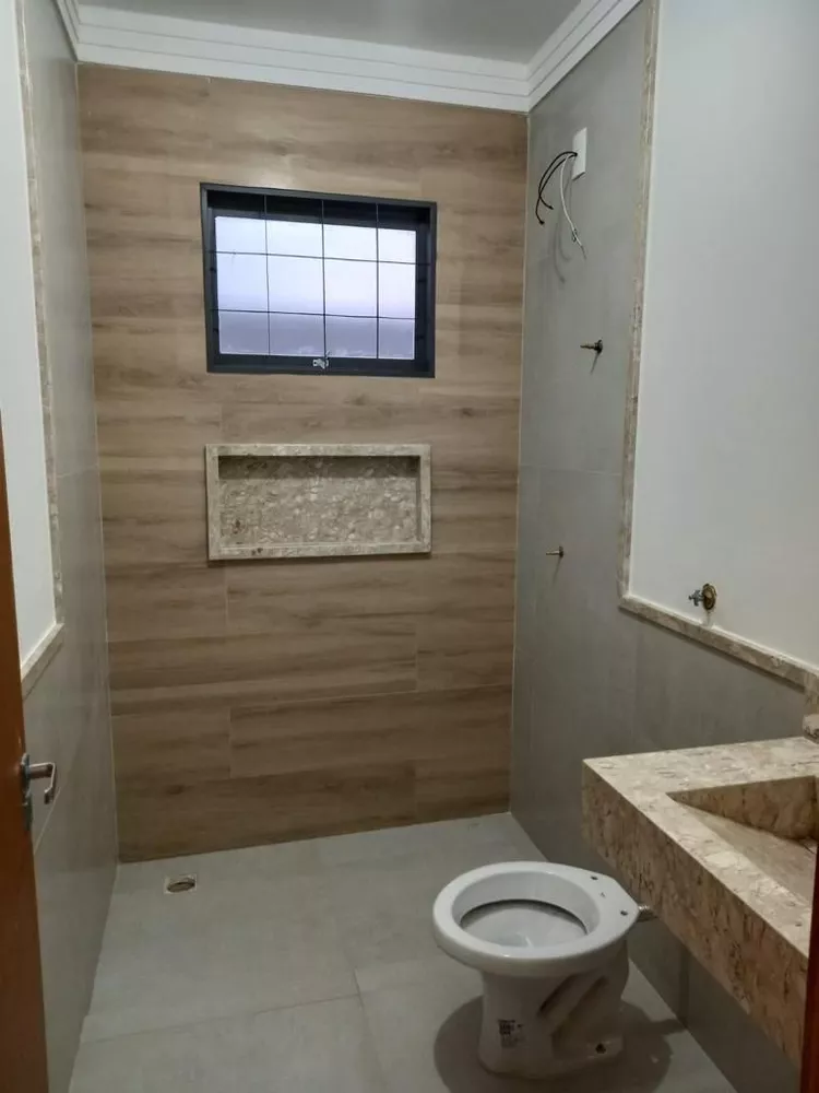 Casa à venda com 3 quartos, 125m² - Foto 2