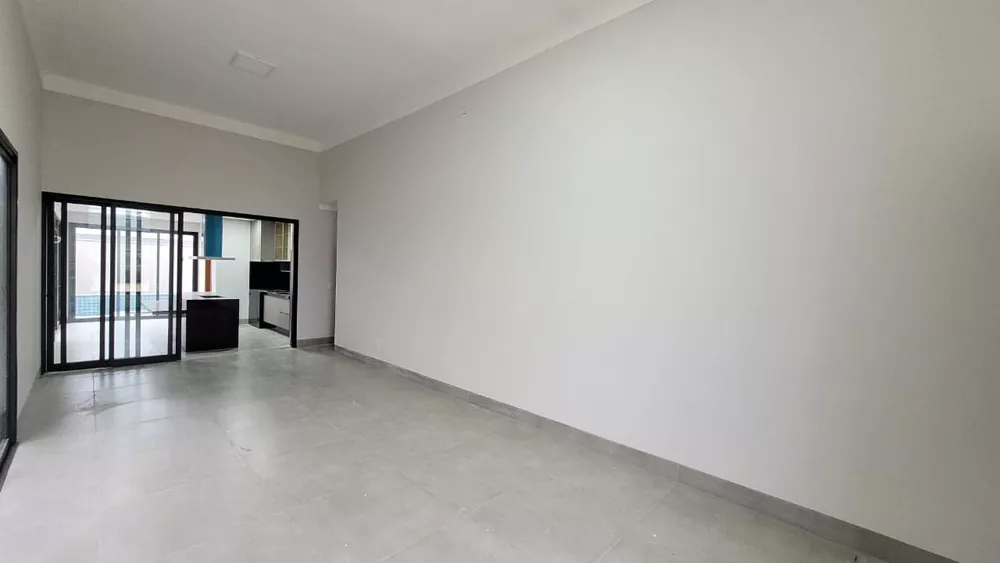 Casa à venda com 3 quartos, 168m² - Foto 1