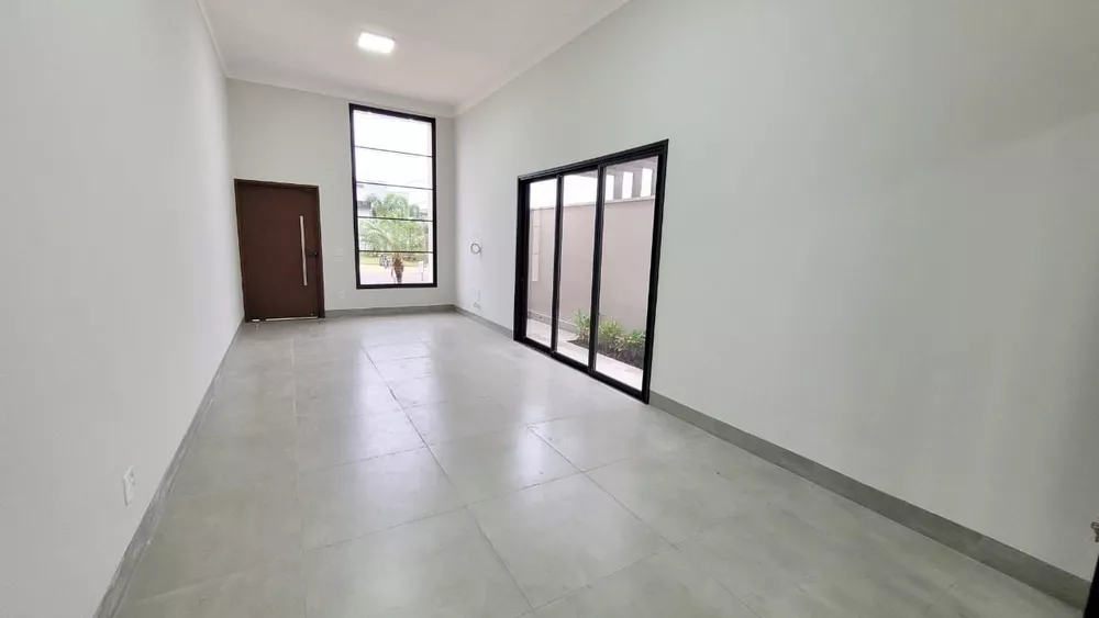 Casa à venda com 3 quartos, 168m² - Foto 2