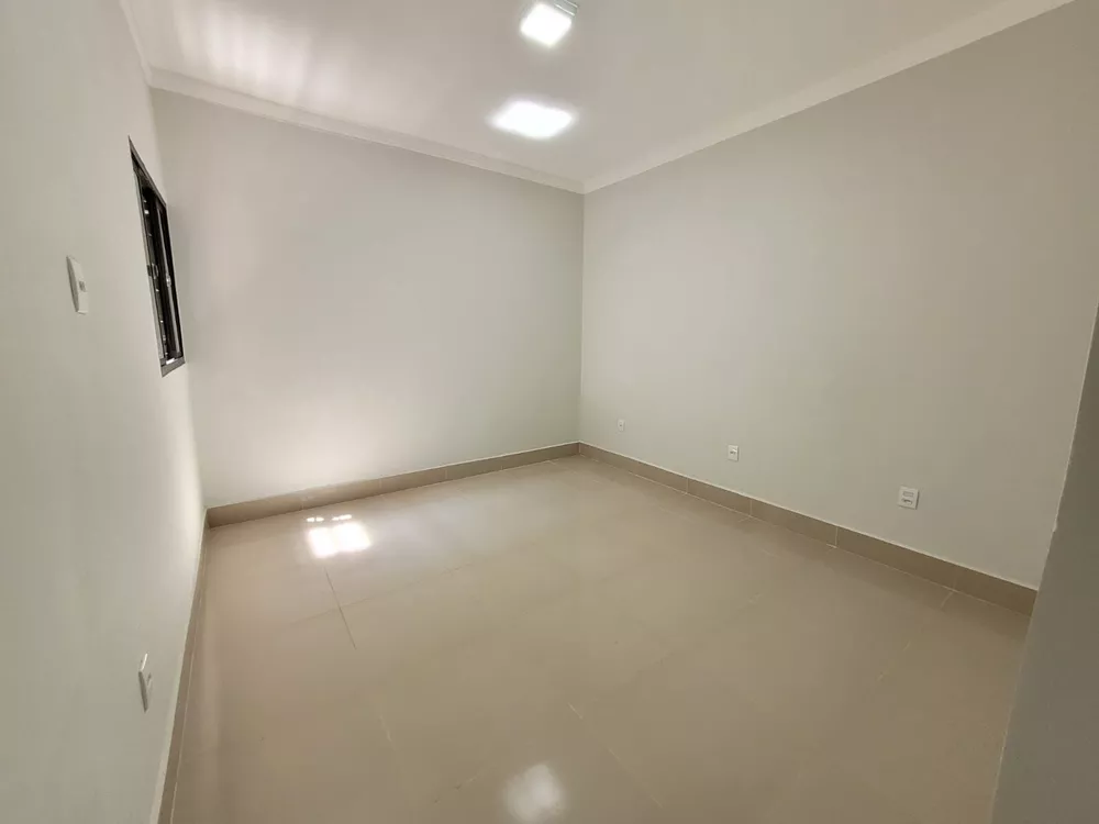 Casa à venda com 3 quartos, 130m² - Foto 3