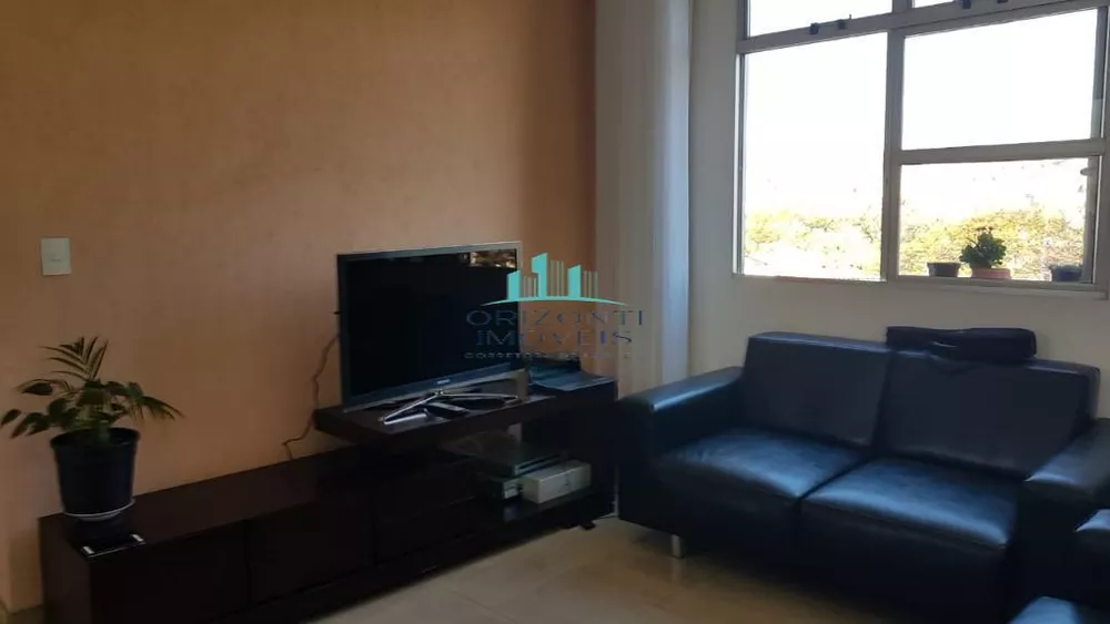 Apartamento à venda com 3 quartos - Foto 2