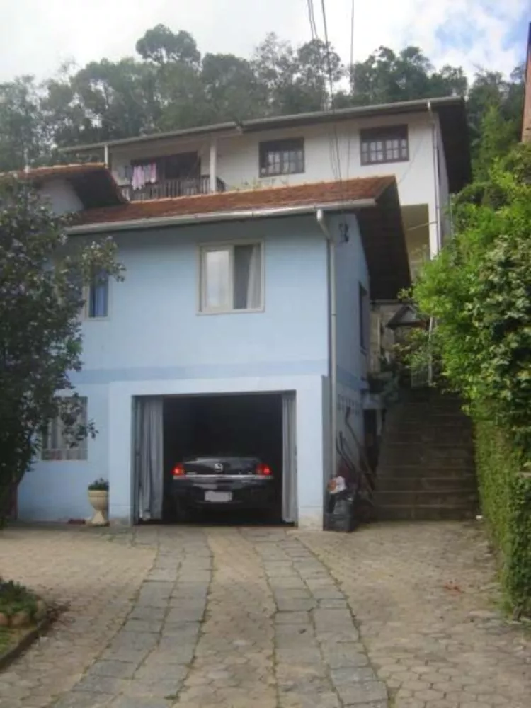 Casa à venda com 3 quartos, 660m² - Foto 2