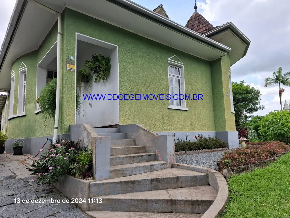 Casa, 6 quartos, 380 m² - Foto 1