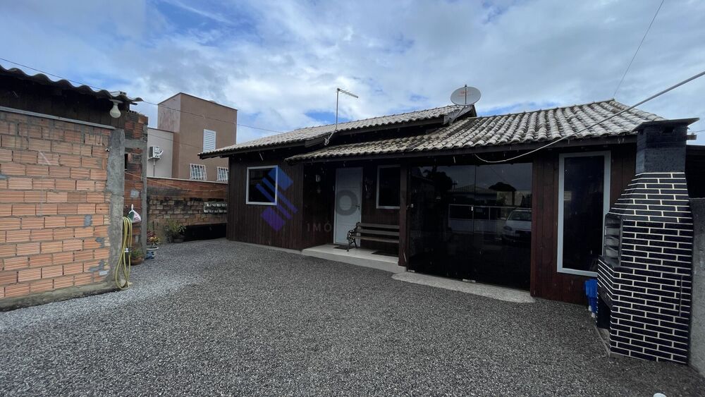Casa à venda com 2 quartos, 92m² - Foto 3