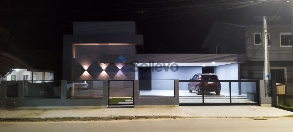 Casa, 4 quartos, 206 m² - Foto 1