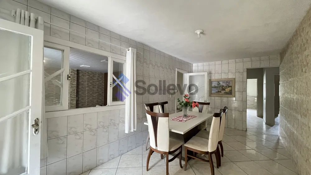 Casa, 3 quartos, 197 m² - Foto 2