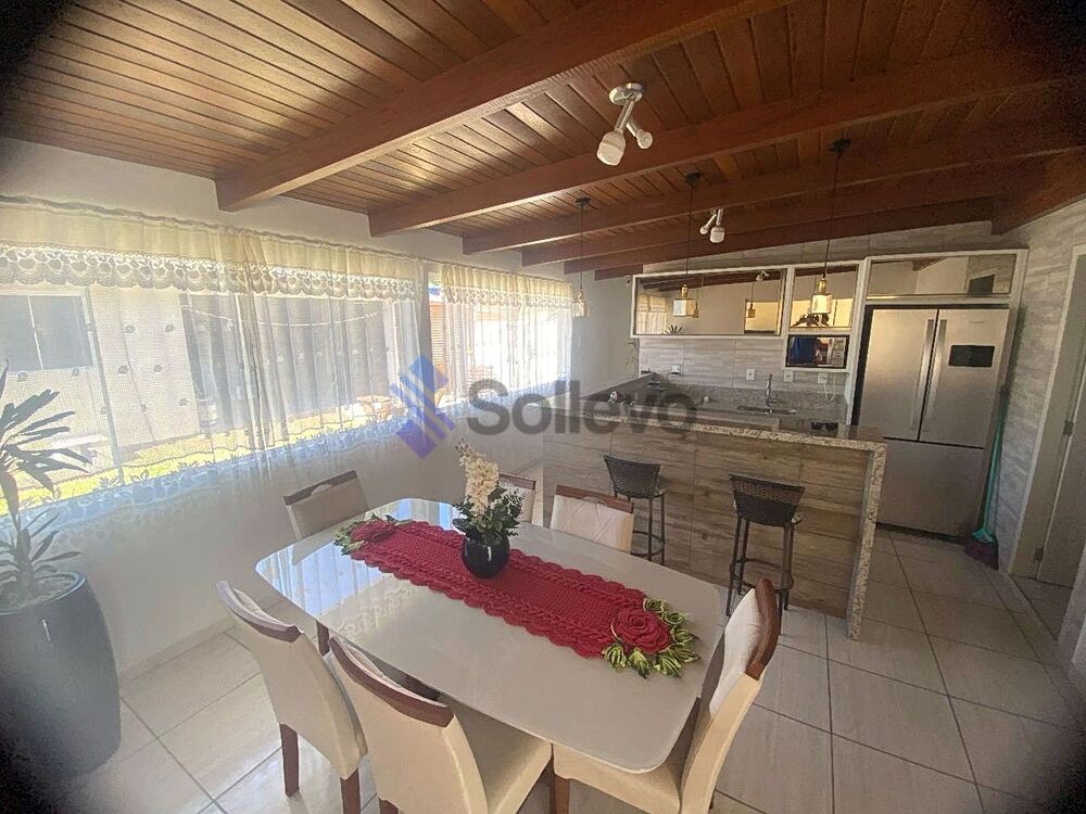 Casa, 3 quartos, 200 m² - Foto 8