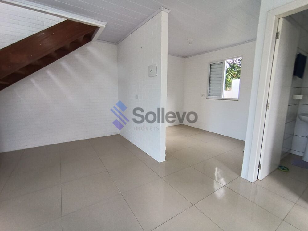 Casa à venda com 2 quartos, 60m² - Foto 10
