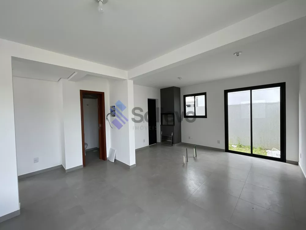 Casa à venda com 2 quartos, 79m² - Foto 3