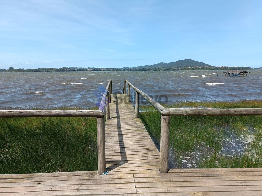 Casa à venda com 3 quartos, 200m² - Foto 4