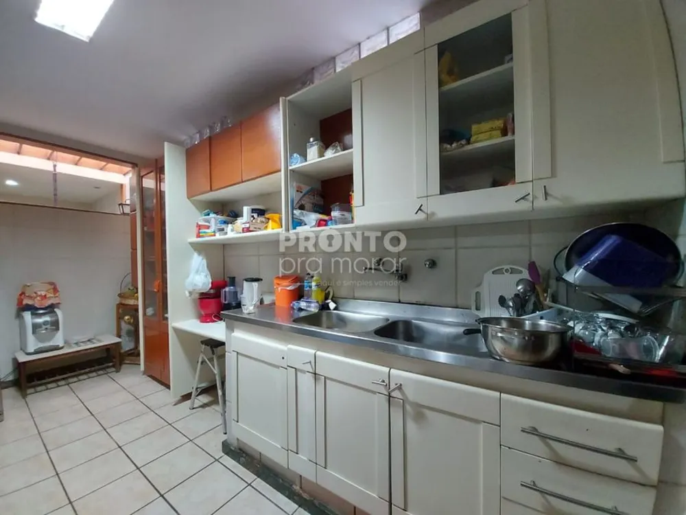 Casa, 5 quartos, 250 m² - Foto 3
