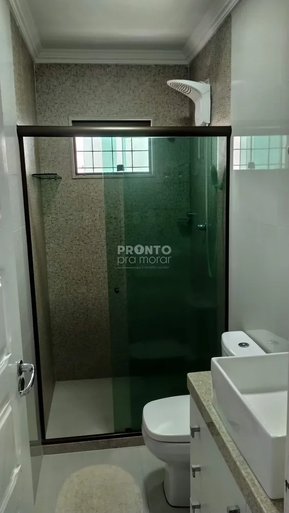 Casa, 6 quartos, 239 m² - Foto 1