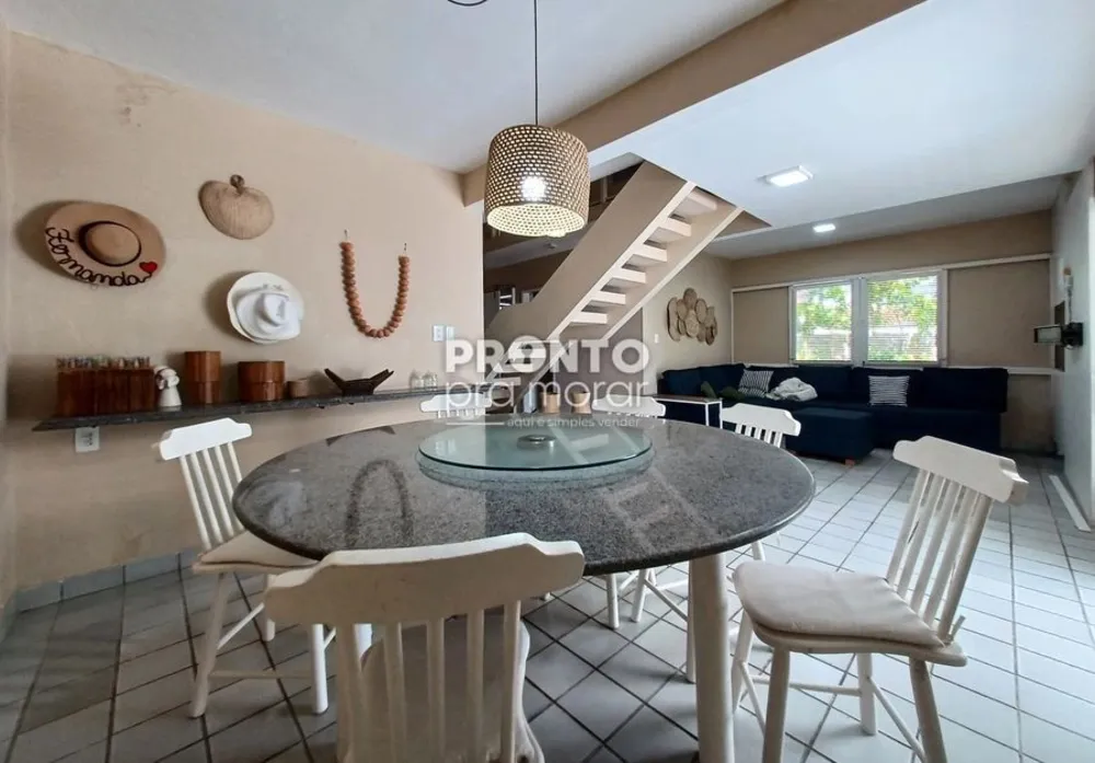 Casa, 6 quartos, 166 m² - Foto 2
