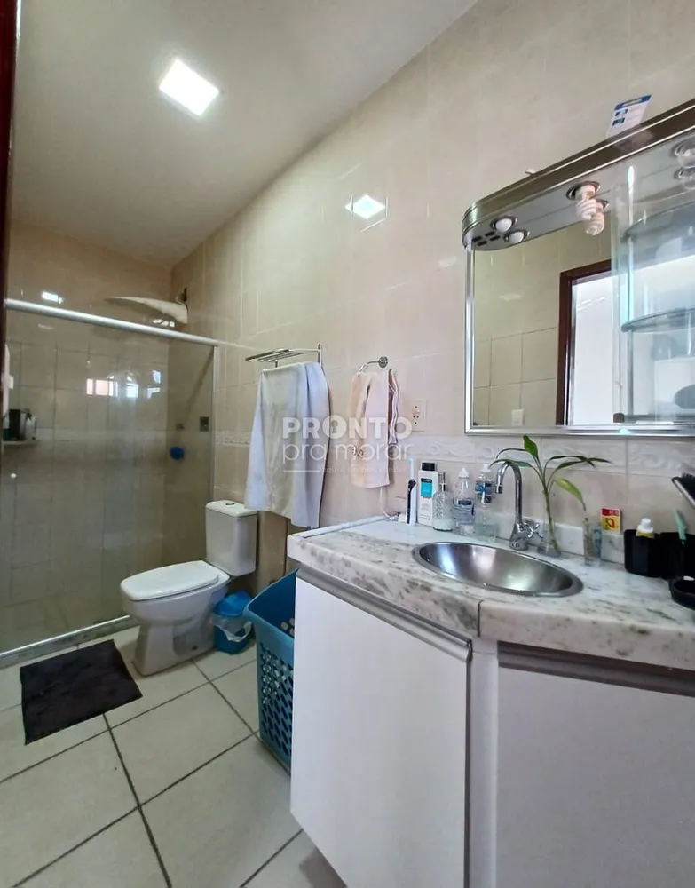 Casa, 4 quartos, 324 m² - Foto 2