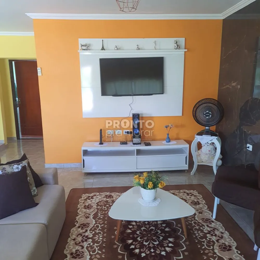 Casa, 4 quartos, 217 m² - Foto 1