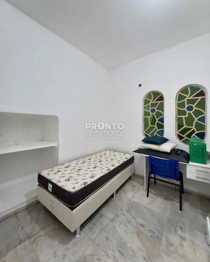 Casa, 8 quartos, 184 m² - Foto 1