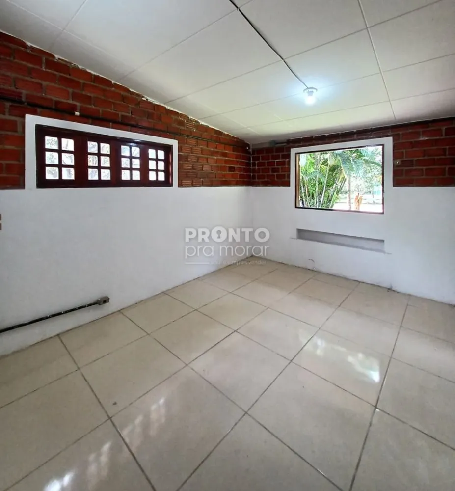 Casa, 4 quartos, 240 m² - Foto 1