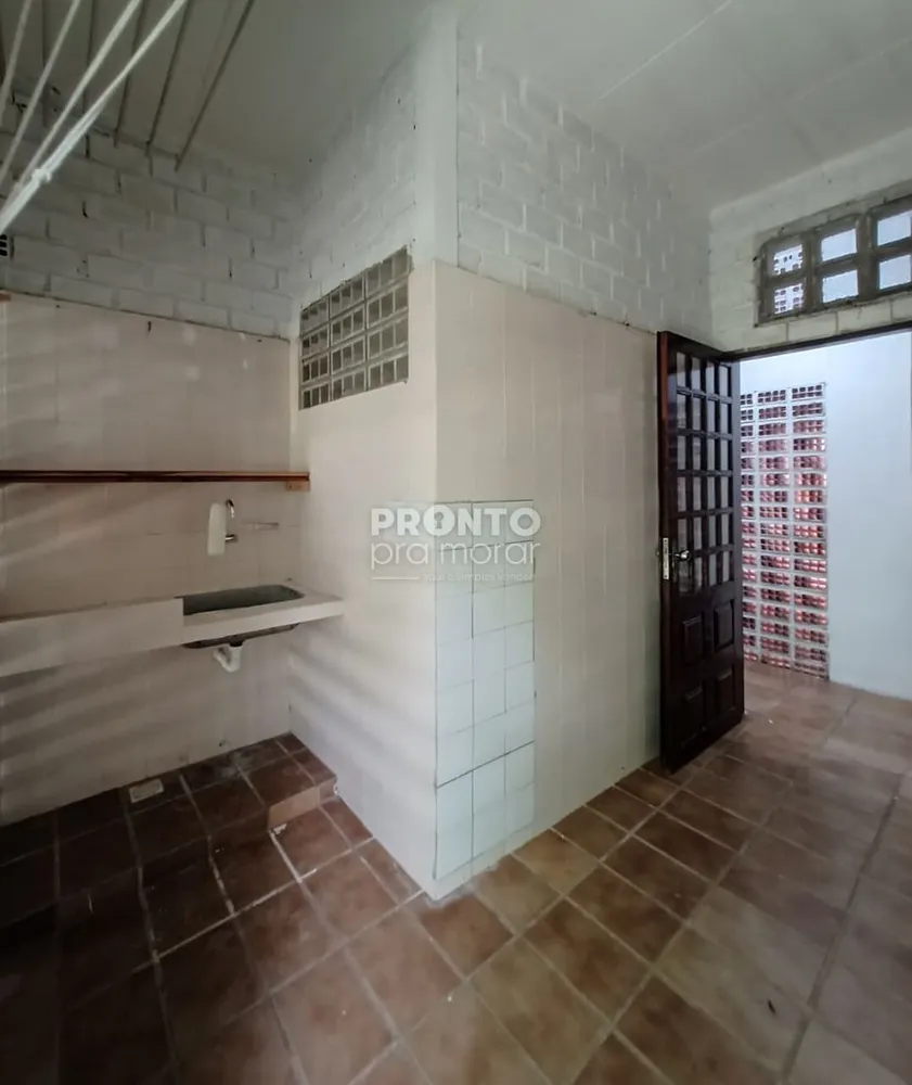 Casa, 4 quartos, 240 m² - Foto 4