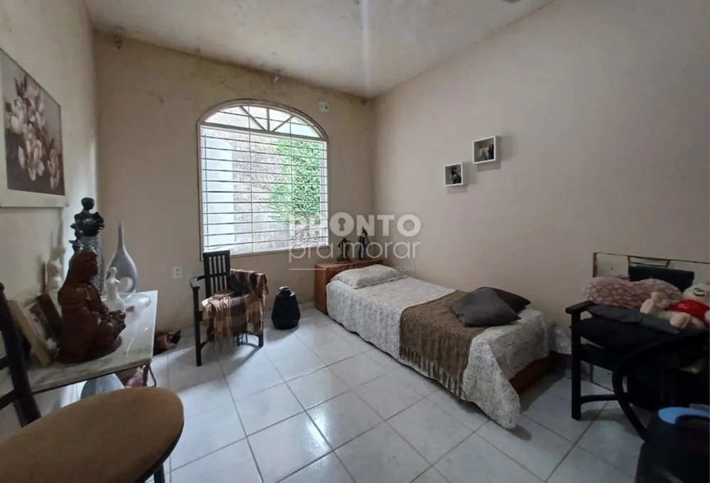 Casa, 4 quartos, 193 m² - Foto 1