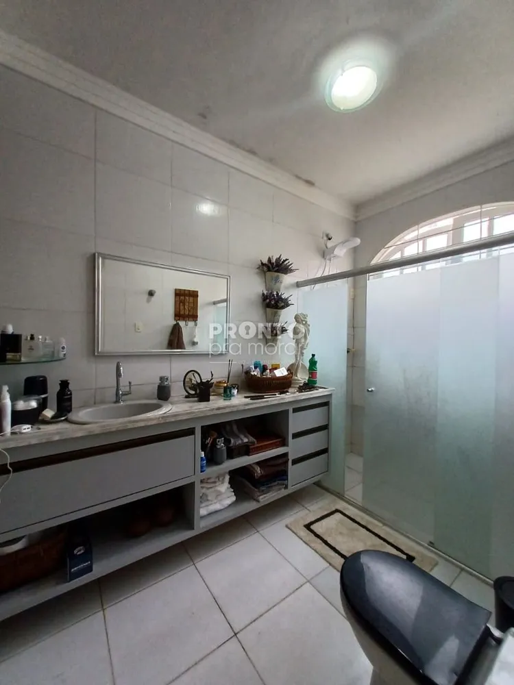 Casa, 4 quartos, 193 m² - Foto 3