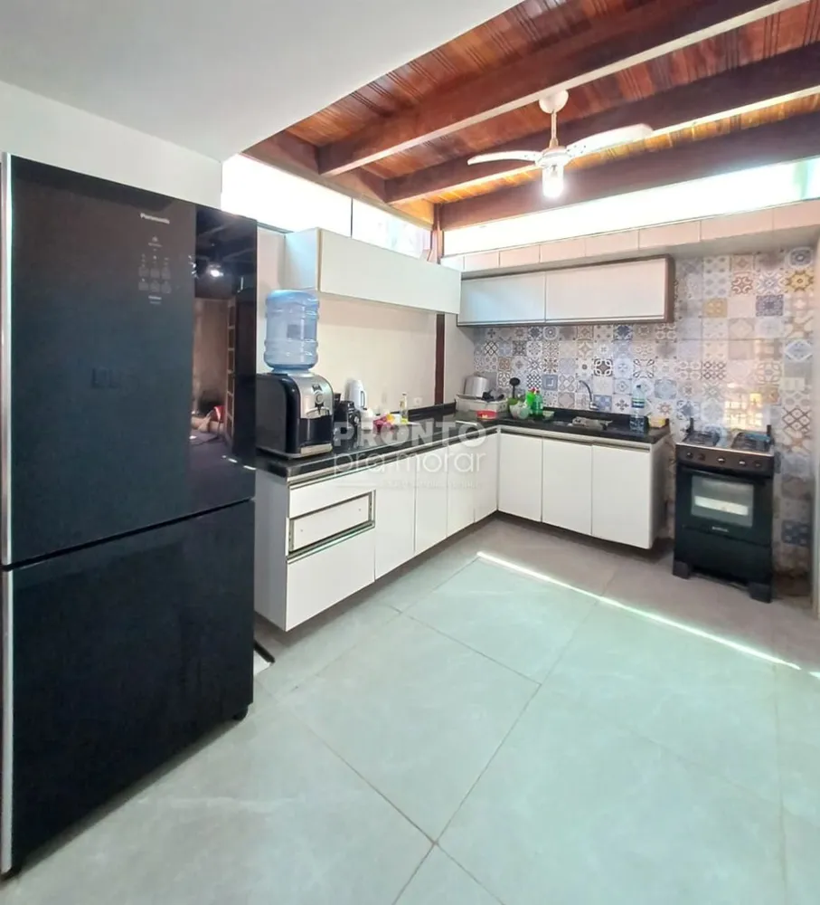 Casa, 4 quartos, 250 m² - Foto 3