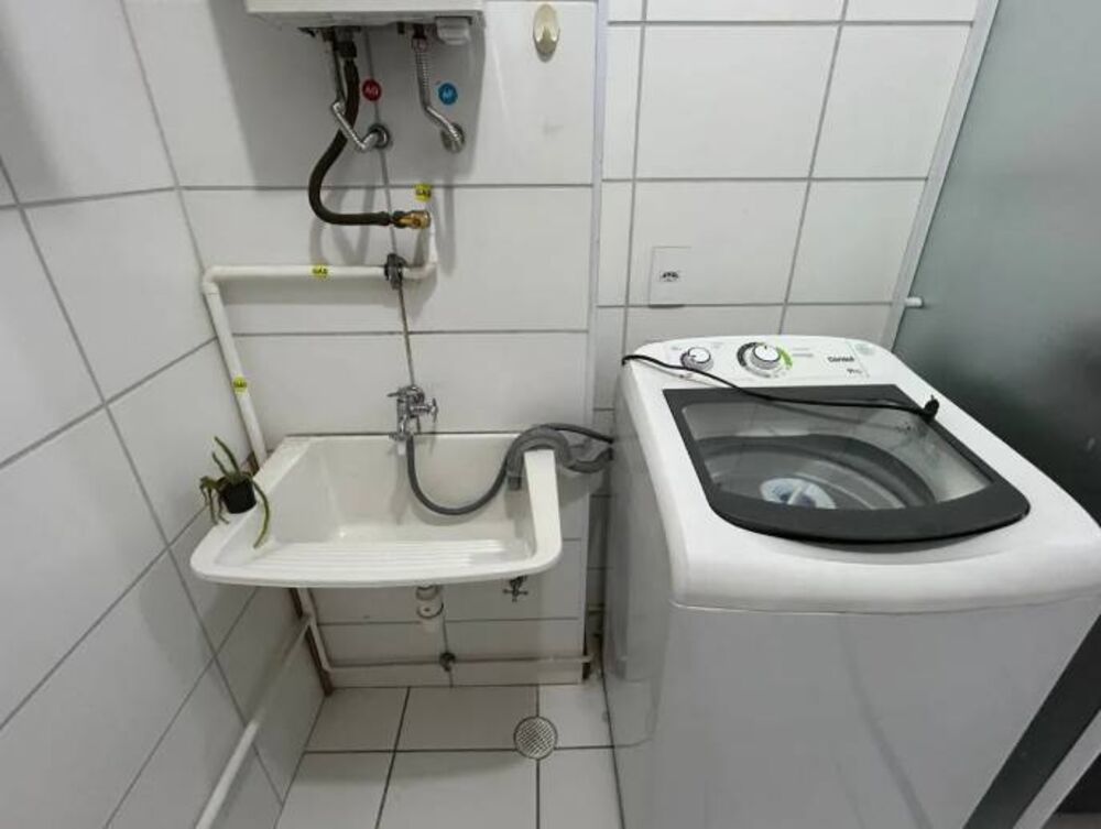 Apartamento à venda com 2 quartos, 45m² - Foto 2
