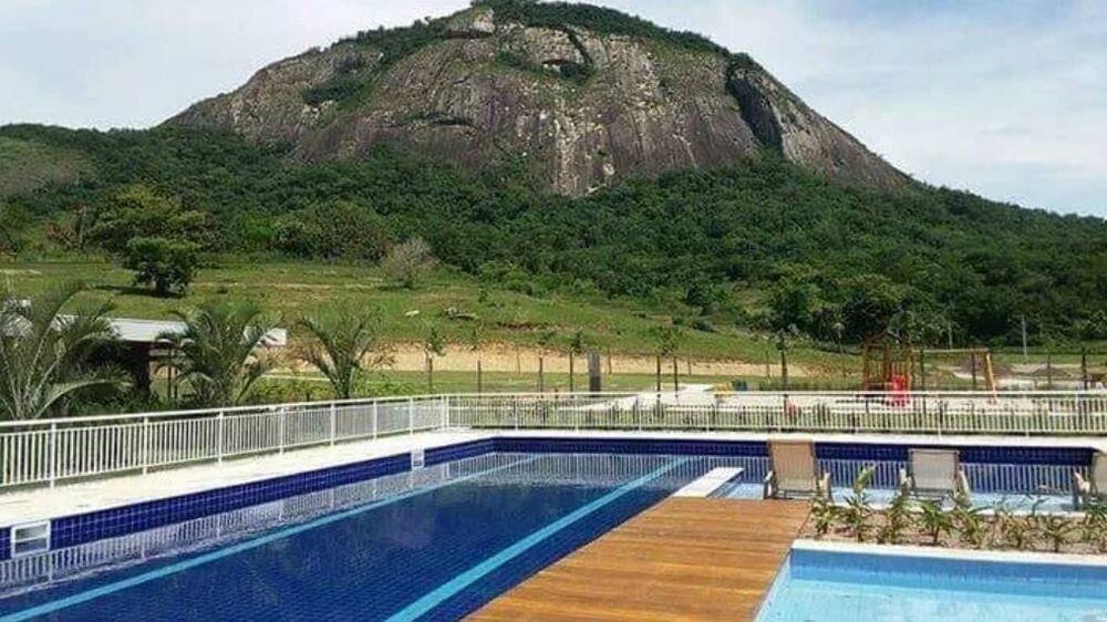 Casa de Condomínio à venda com 4 quartos, 250m² - Foto 4
