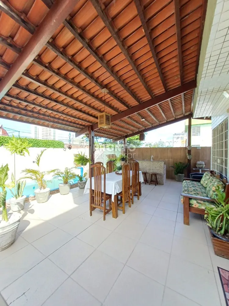 Casa, 4 quartos, 382 m² - Foto 2