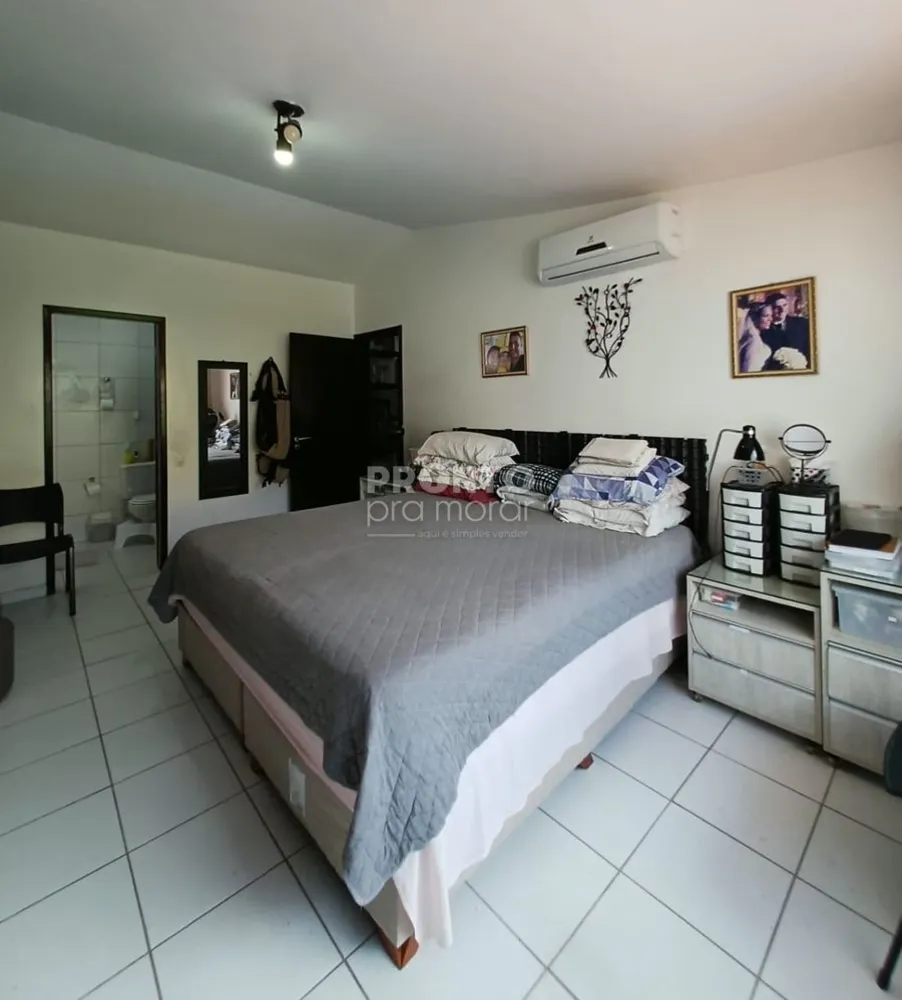 Casa, 4 quartos, 230 m² - Foto 1
