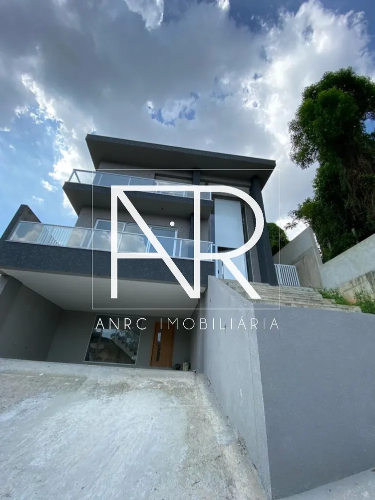 Casa, 4 quartos, 323 m² - Foto 1