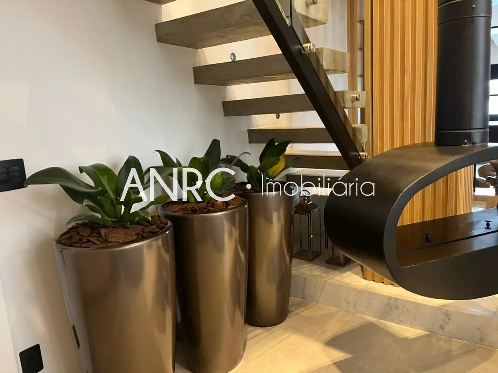 Cobertura, 3 quartos, 215 m² - Foto 11