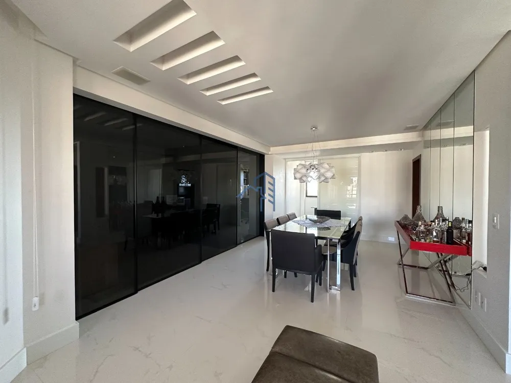 Apartamento, 3 quartos, 190 m² - Foto 2