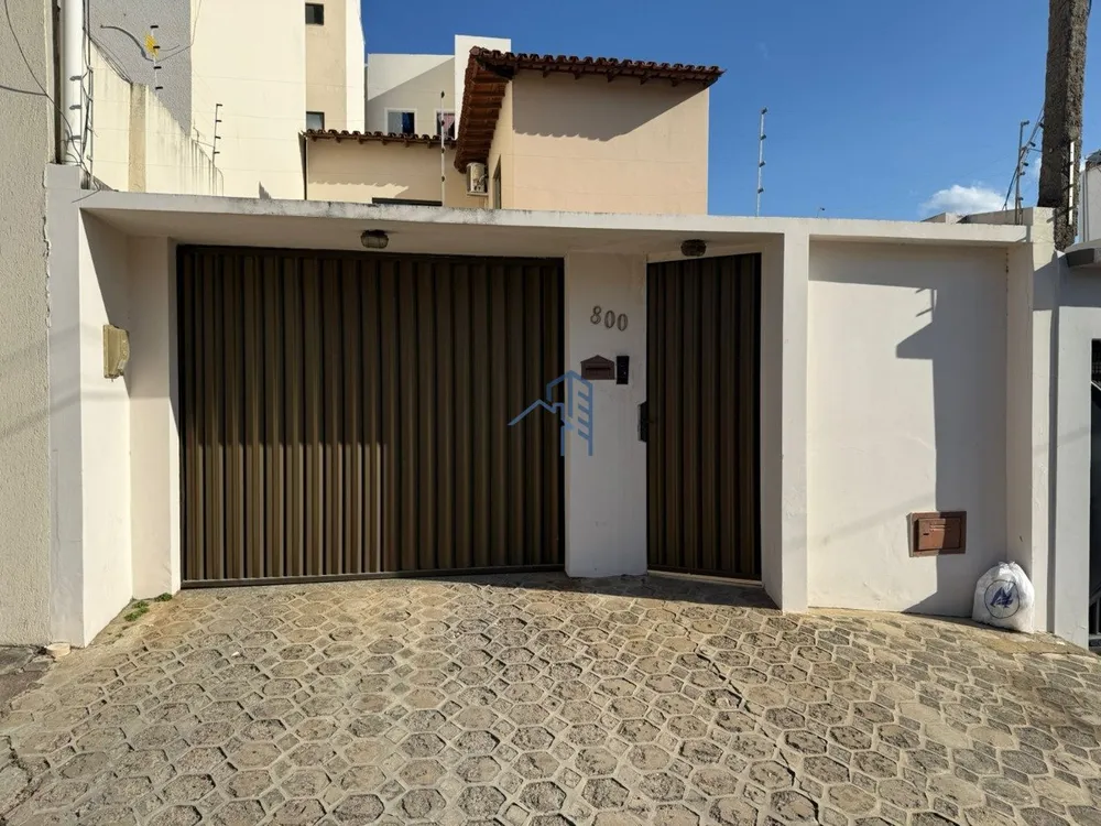 Casa, 3 quartos, 181 m² - Foto 1