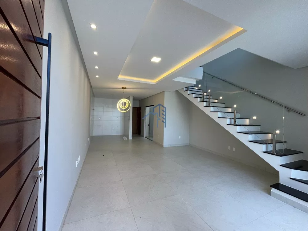 Casa, 3 quartos, 135 m² - Foto 2