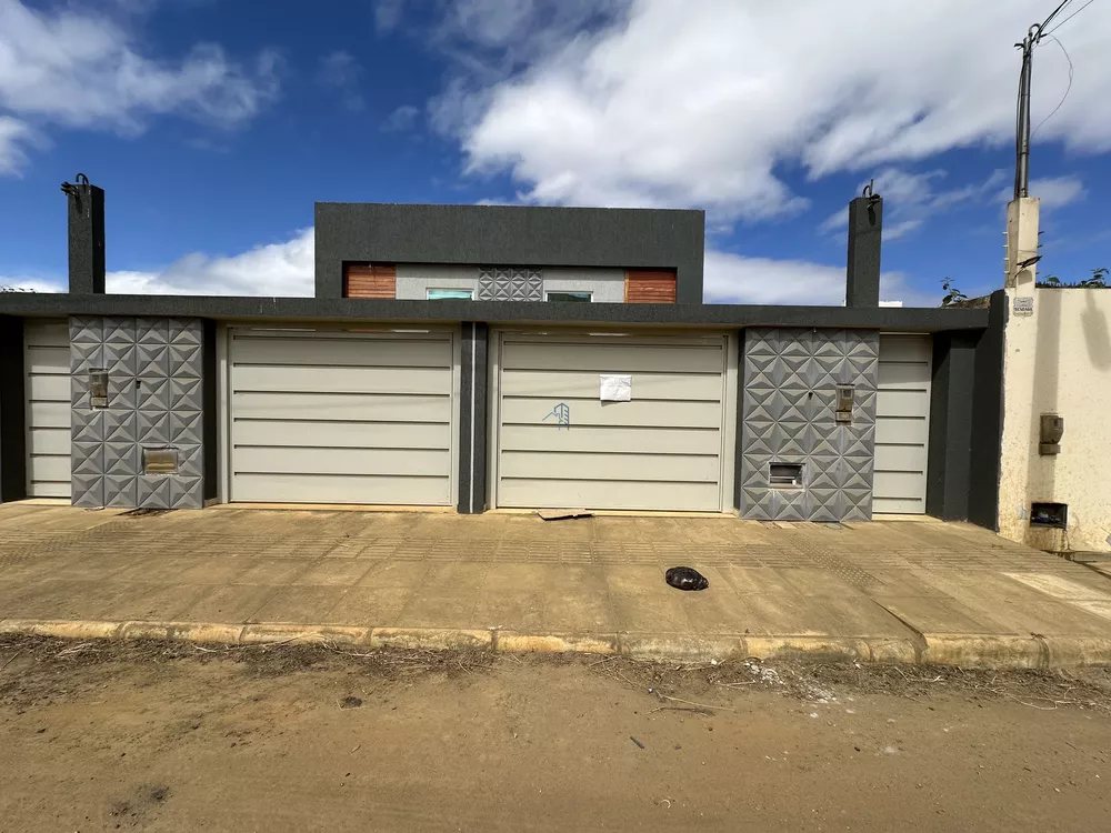 Casa, 3 quartos, 102 m² - Foto 1