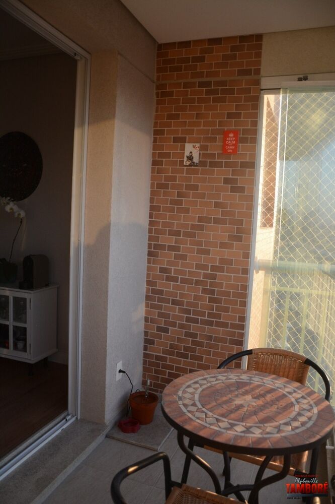 Apartamento à venda com 2 quartos, 66m² - Foto 2