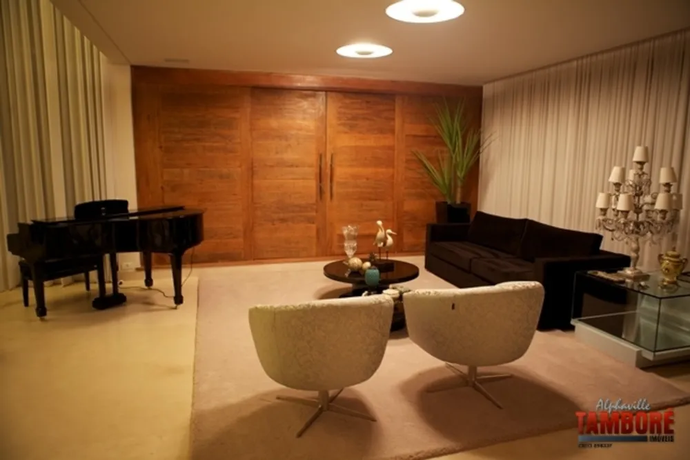 Casa, 5 quartos, 732 m² - Foto 1
