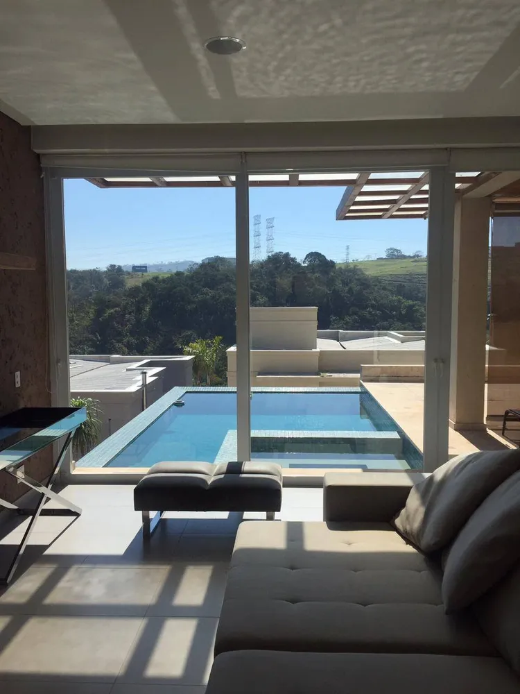 Casa, 4 quartos, 330 m² - Foto 1