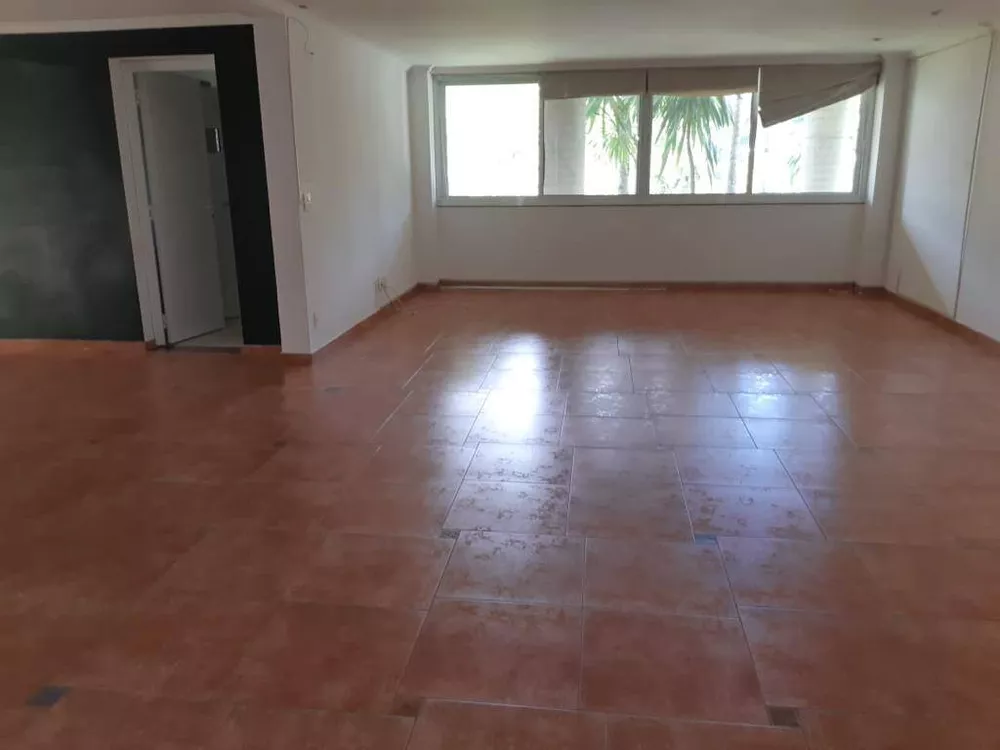 Casa para alugar com 5 quartos, 700m² - Foto 4