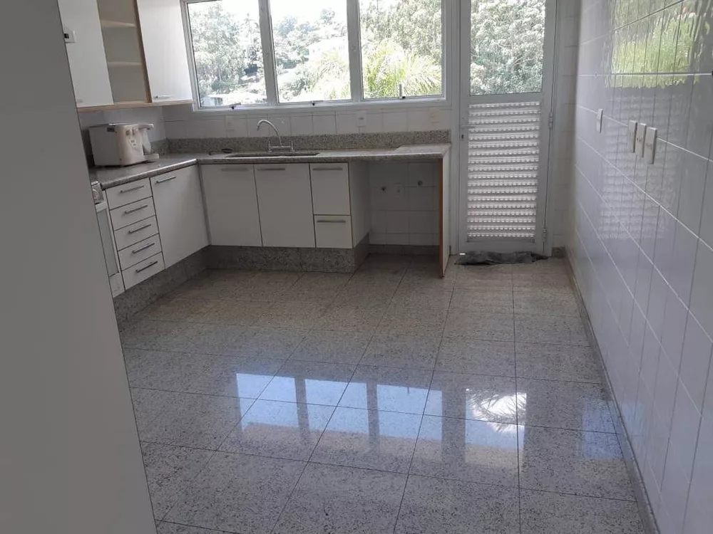 Casa para alugar com 5 quartos, 700m² - Foto 5