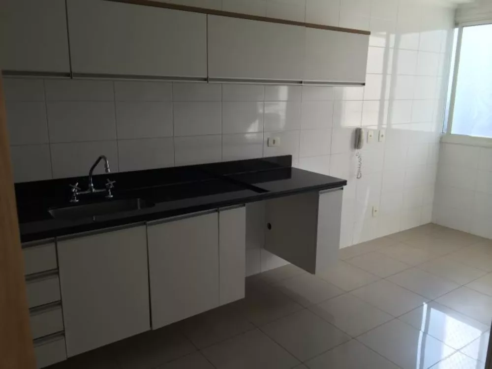 Apartamento para alugar, 201m² - Foto 2