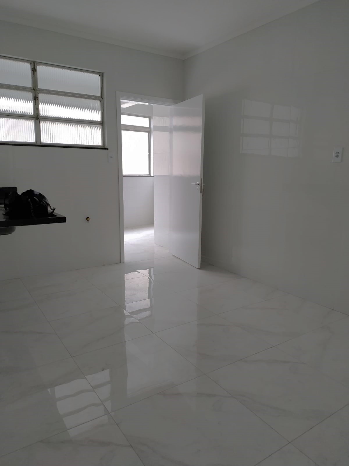 Apartamento à venda com 2 quartos, 104m² - Foto 7