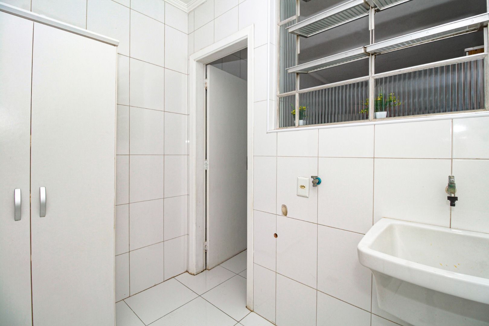 Apartamento à venda com 1 quarto, 63m² - Foto 9