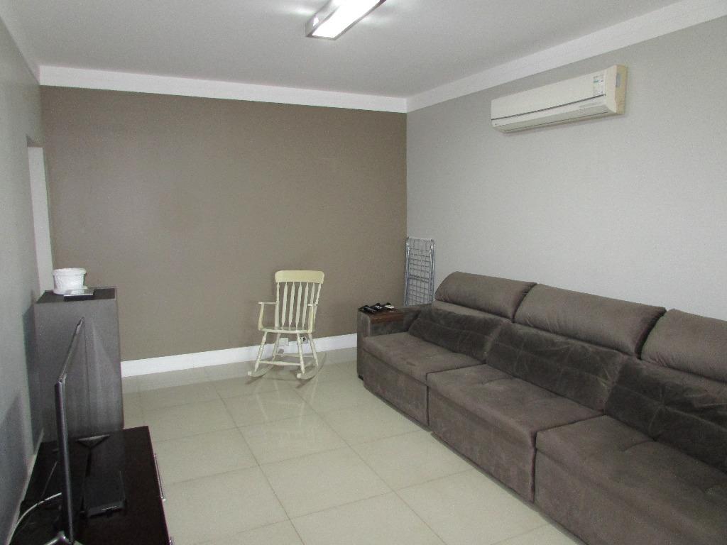 Apartamento à venda com 2 quartos, 240m² - Foto 2