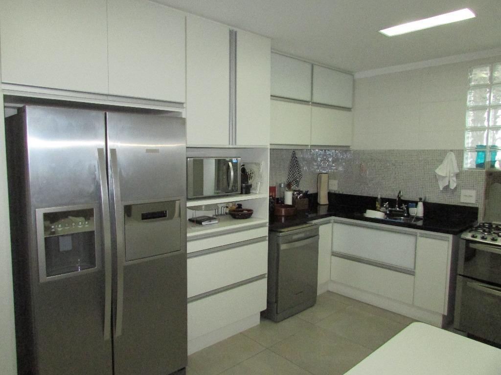 Apartamento à venda com 2 quartos, 240m² - Foto 3