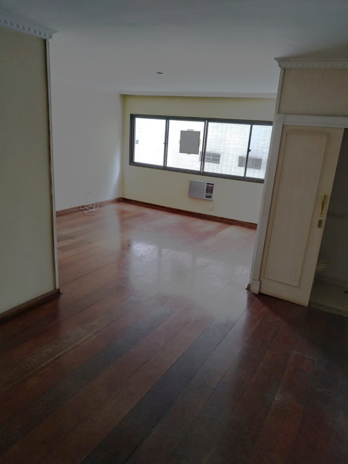 Apartamento à venda com 3 quartos, 150m² - Foto 9