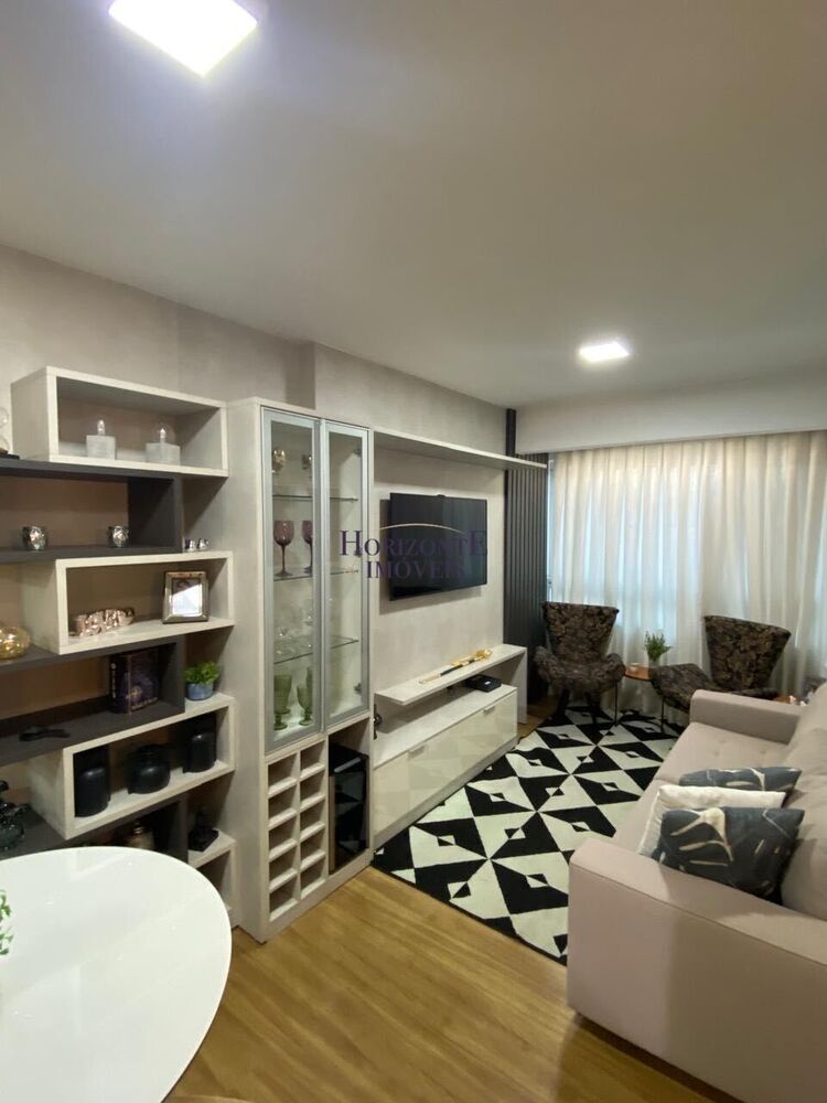 Apartamento à venda com 3 quartos, 69m² - Foto 1