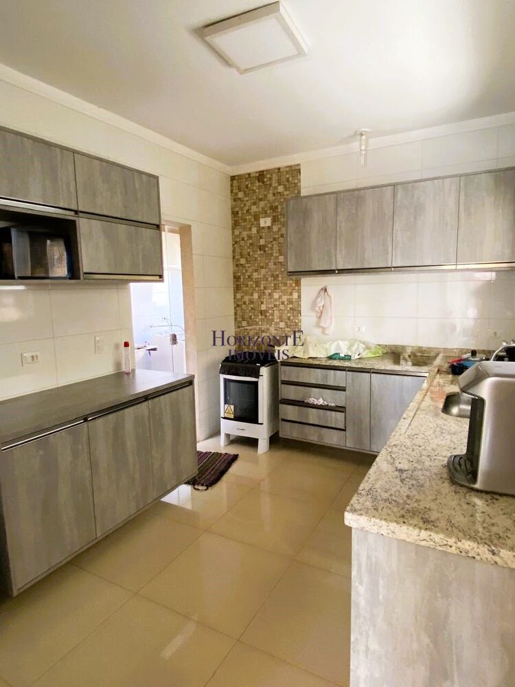 Casa à venda com 3 quartos, 141m² - Foto 4