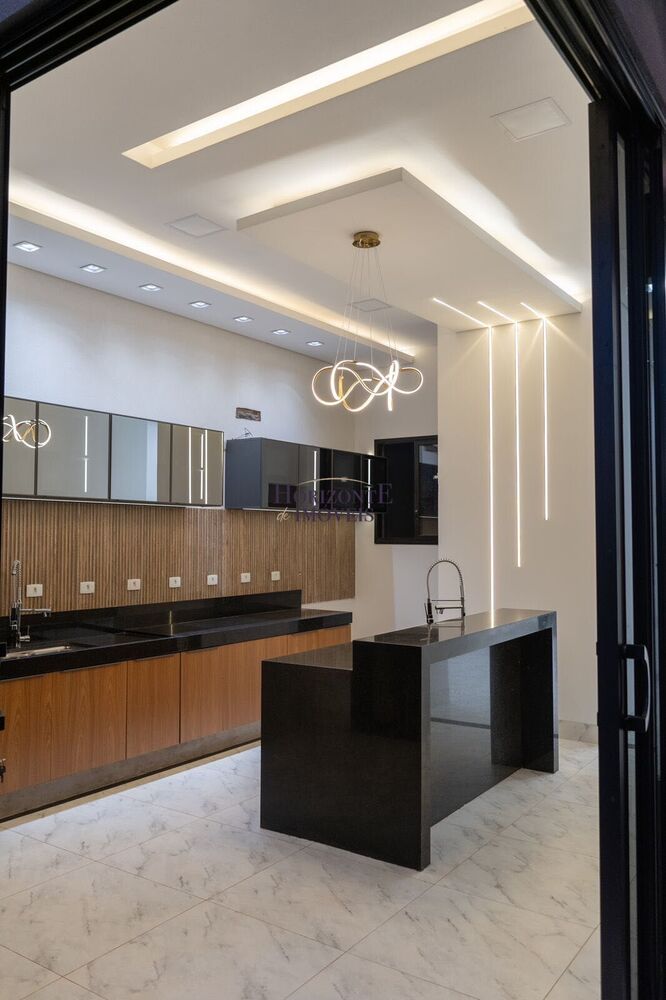 Casa à venda com 3 quartos, 166m² - Foto 2